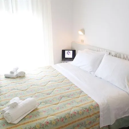 Margherita Miramare Szálloda 3*