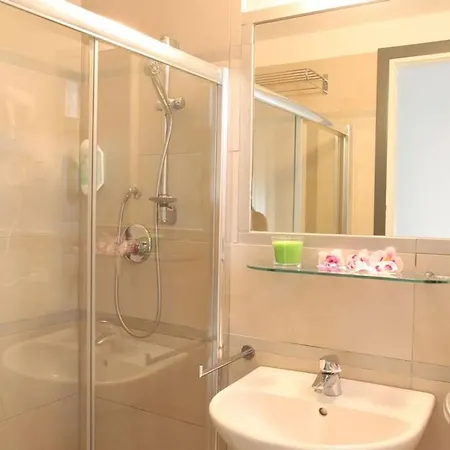 Szálloda Margherita Miramare Rimini